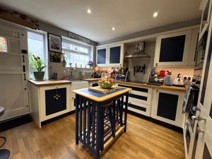 Photo 7- click for photo gallery